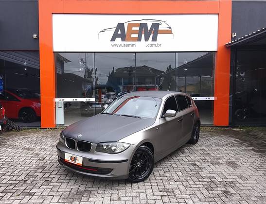 BMW 118i 1.8 UE71 16V GASOLINA 4P AUTOMÁTICO BMW 118i 1.8 UE71 16V GASOLINA 4P AUTOMÁTICO